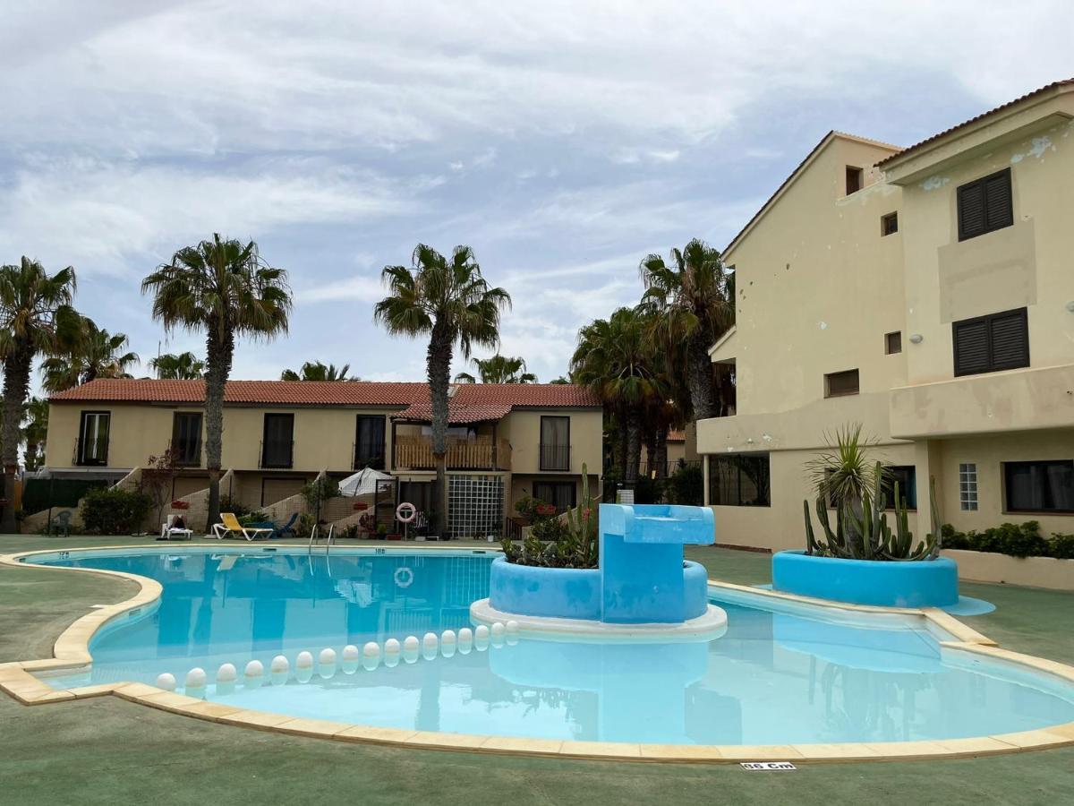 Surf & Chill Bungalow 69, Quiet Green Oasis With Community Swimmingpool Parque Holandes エクステリア 写真