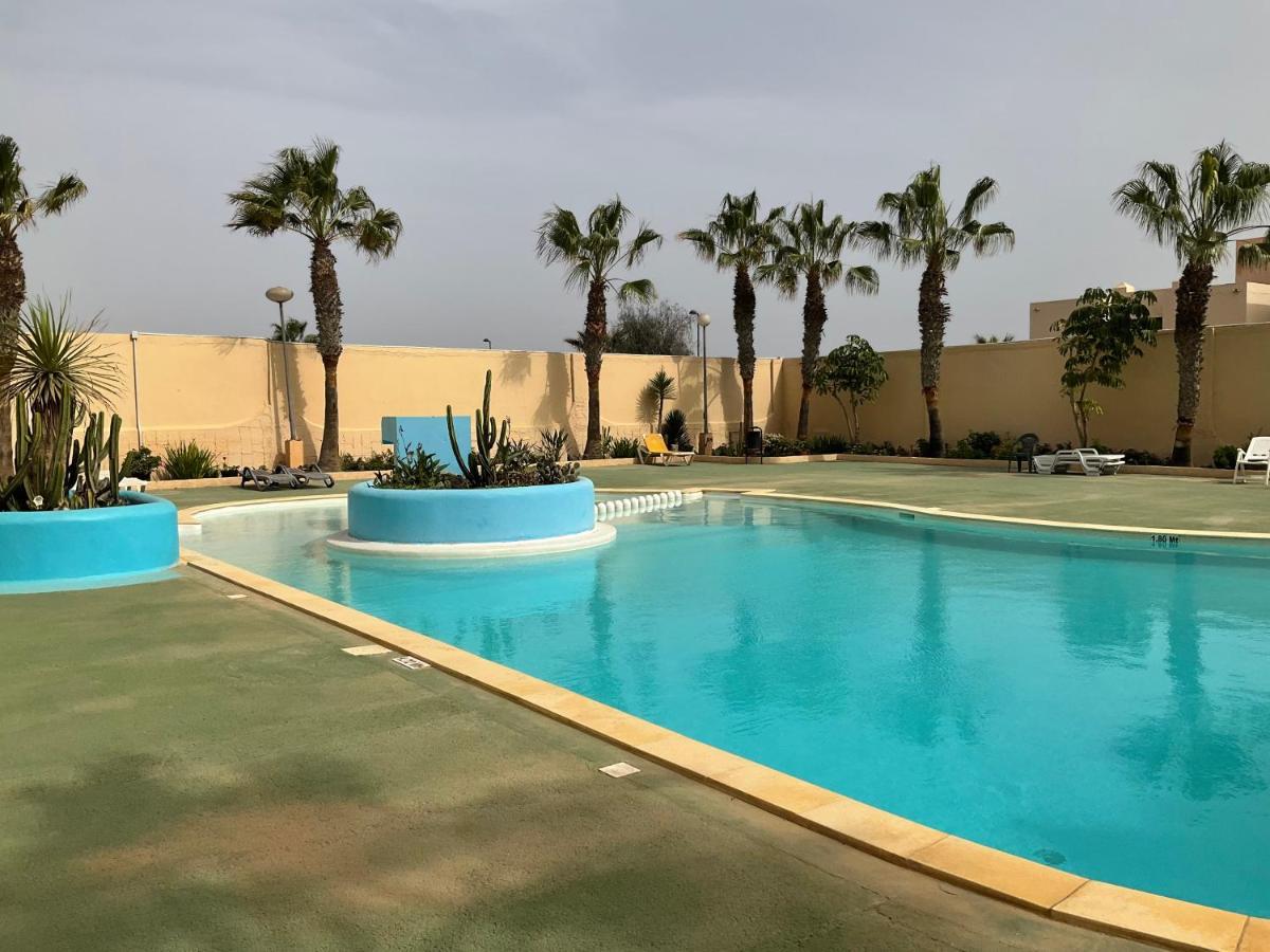 Surf & Chill Bungalow 69, Quiet Green Oasis With Community Swimmingpool Parque Holandes エクステリア 写真